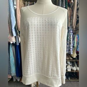 NIKE Womens Dri-FIT Long Sleeve and Mesh Shirt Size Medium